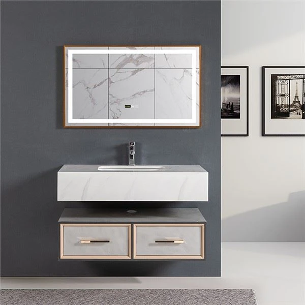 Kabinet Kamar Mandi Hitam